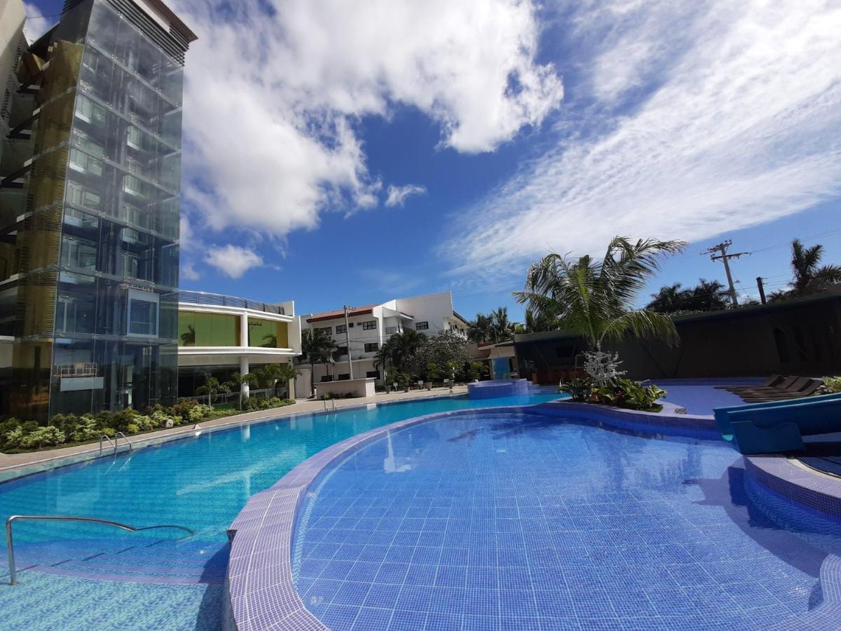 Winrich Hotel Mactan Exterior foto